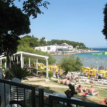 Sunny Stone ספליט