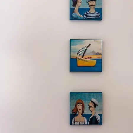 Sunny Stone ספליט