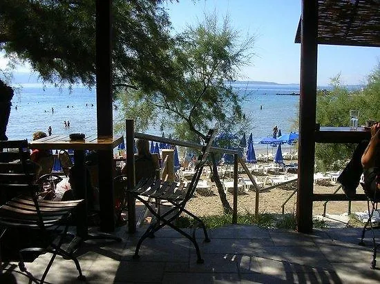 Sunny Stone Apartment